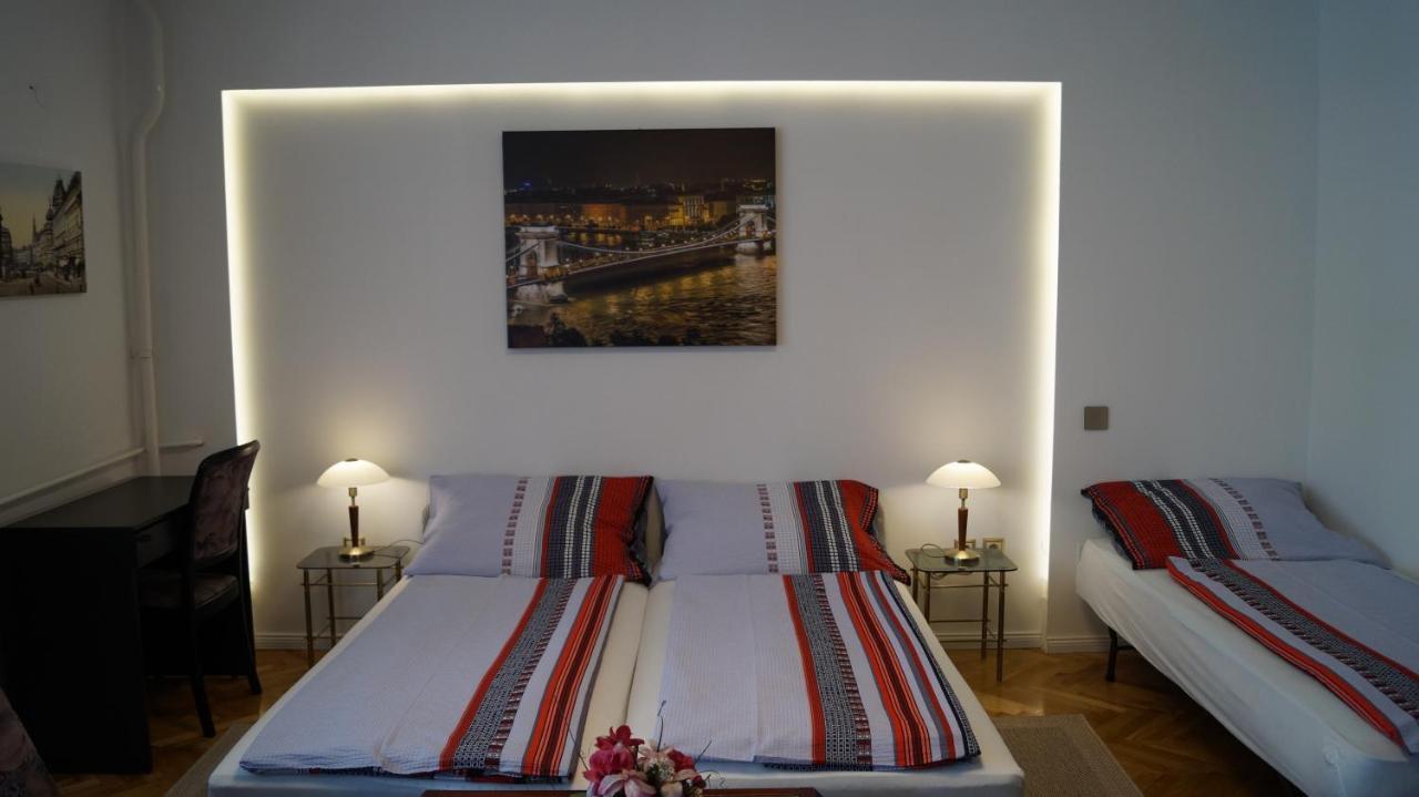 Apartment Sinko - Free Garage Parking, Central, 2 Bedrooms 4 Single Beds, Flexi Check-Out بودابست المظهر الخارجي الصورة