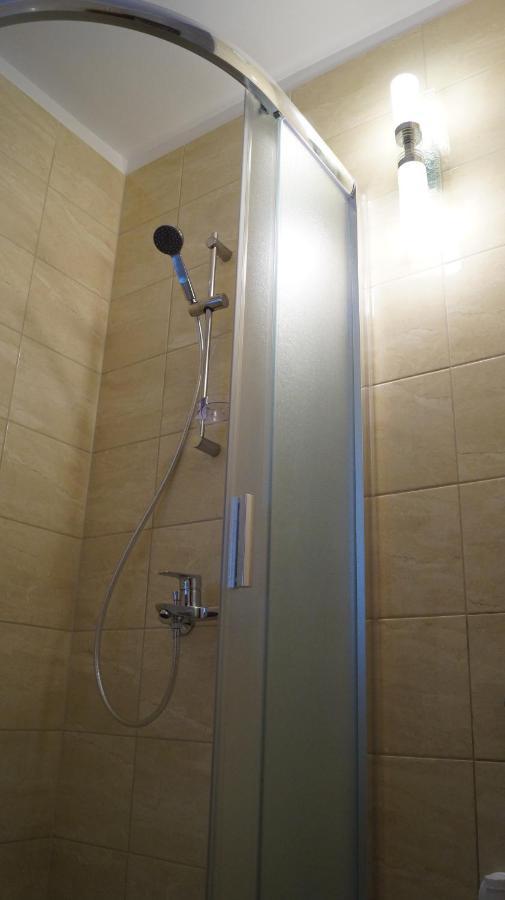 Apartment Sinko - Free Garage Parking, Central, 2 Bedrooms 4 Single Beds, Flexi Check-Out بودابست المظهر الخارجي الصورة
